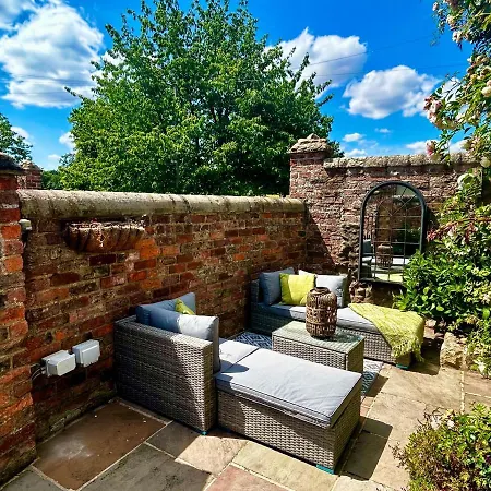 Tanyard - Whixley, York, North Yorkshire * York