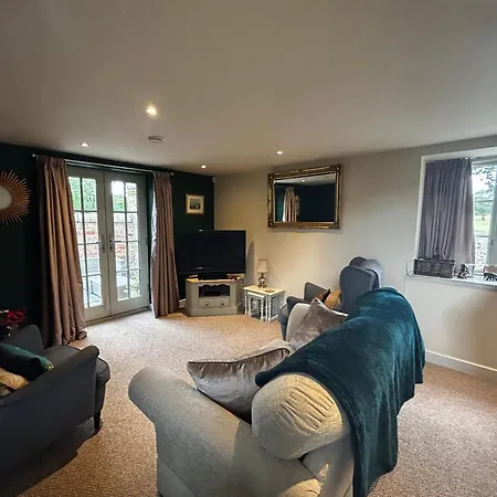 Tanyard - Whixley, York, North Yorkshire