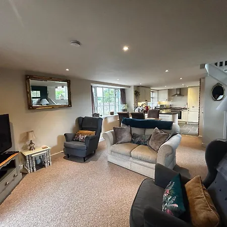 Tanyard - Whixley, York, North Yorkshire